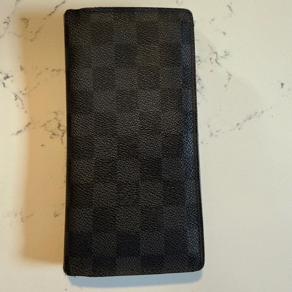 Louis Vuitton Damier Graphite Brazza Wallet